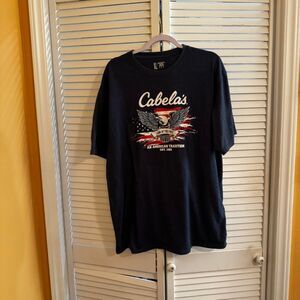 Cabela Men's Navy and Black T-shirt